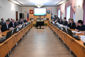 Фото: Тюменская областная Дума Председатель Счетной палаты Тюменской области Дмитрий Огородников представил депутатам информацию о работе палаты в первом квартале 2025 года