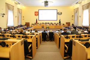 Тюменская областная Дума приняла два закона с учетом заключений Счетной палаты и постановление о поручении Счетной палате